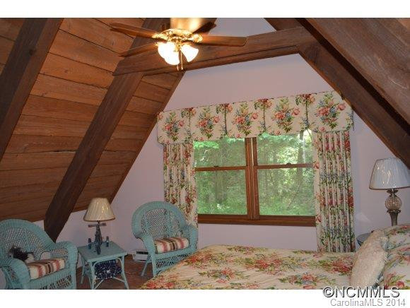 495 Locust Drive - Photo 9