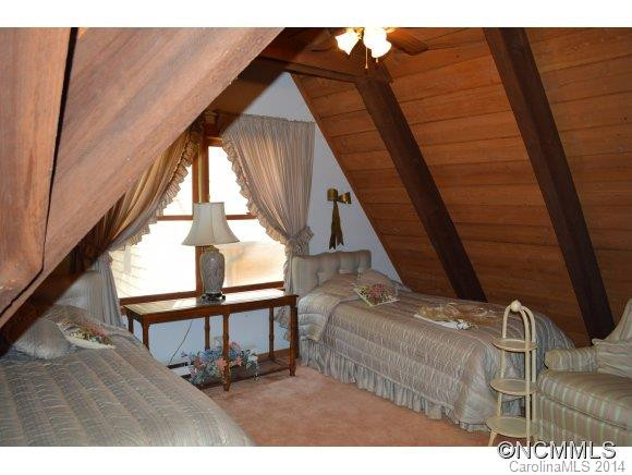 495 Locust Drive - Photo 10