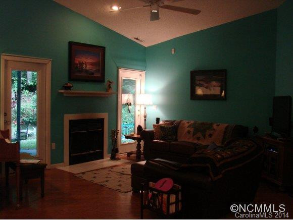 179 Saw Branch Road - Photo 3