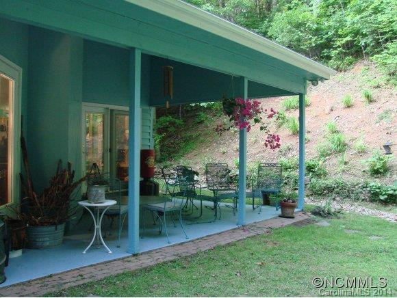 179 Saw Branch Road - Photo 10
