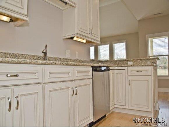 128 WINDSTONE DRIVE - Photo 18
