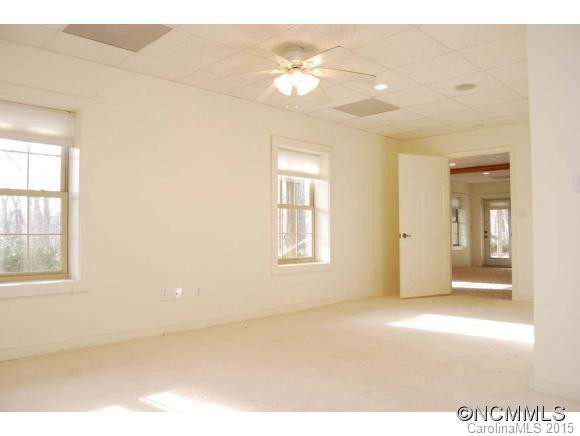427 Bobcat Trl - Photo 17