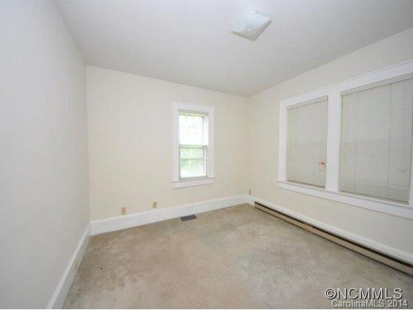 1014 OLD SPARTANBURG RD. - Photo 6