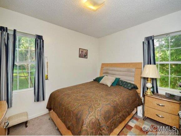 41 IMPERIAL COURT - Photo 7