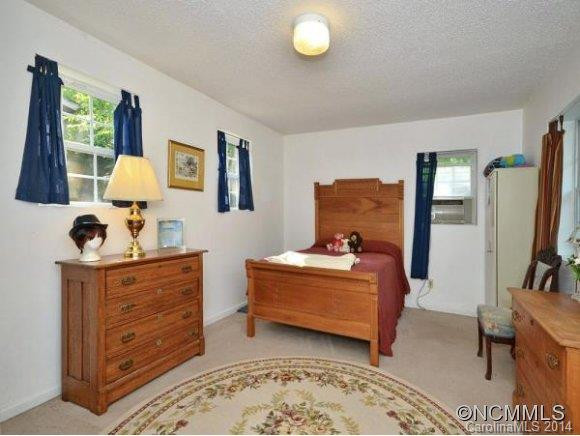 41 IMPERIAL COURT - Photo 10