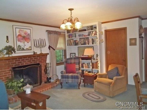 216 Sherwood Lane - Photo 6