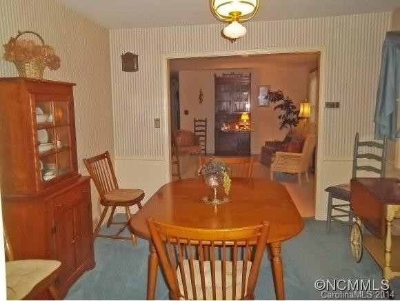 216 Sherwood Lane - Photo 7