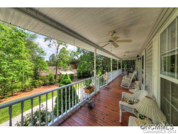 720 Chestnut Trail - Photo 2