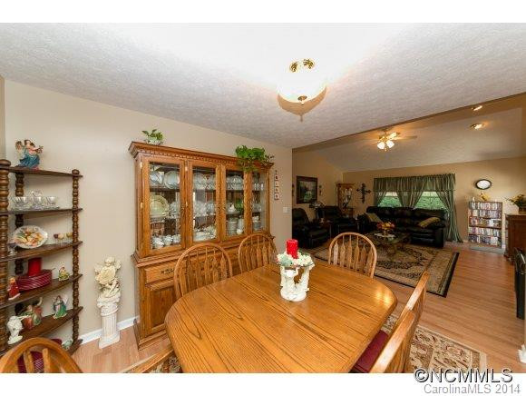 720 Chestnut Trail - Photo 8