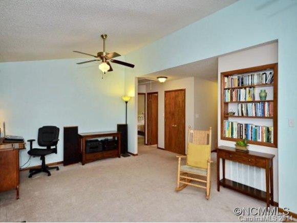 75 HOLLYBROOK DR - Photo 3
