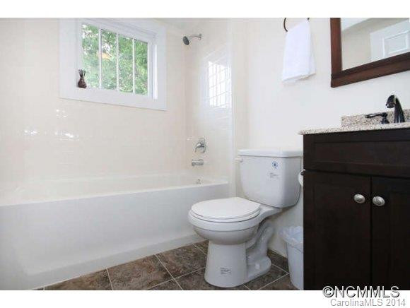 79 Logan Avenue - Photo 13