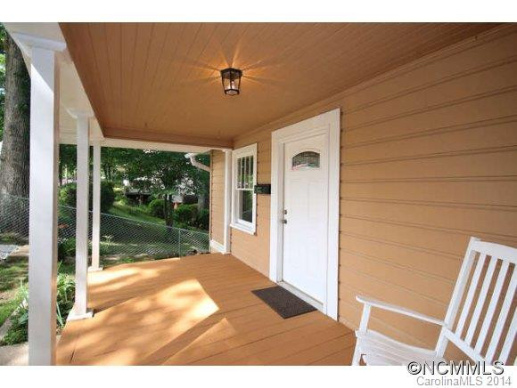 79 Logan Avenue - Photo 3