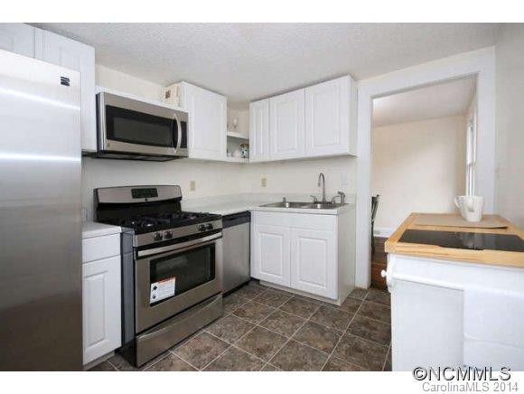 79 Logan Avenue - Photo 8