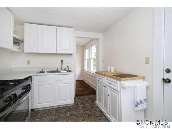 79 Logan Avenue - Photo 9