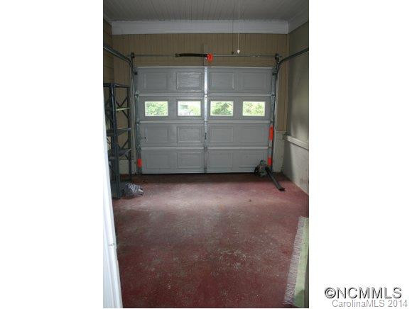 714 Oak Terrace - Photo 6