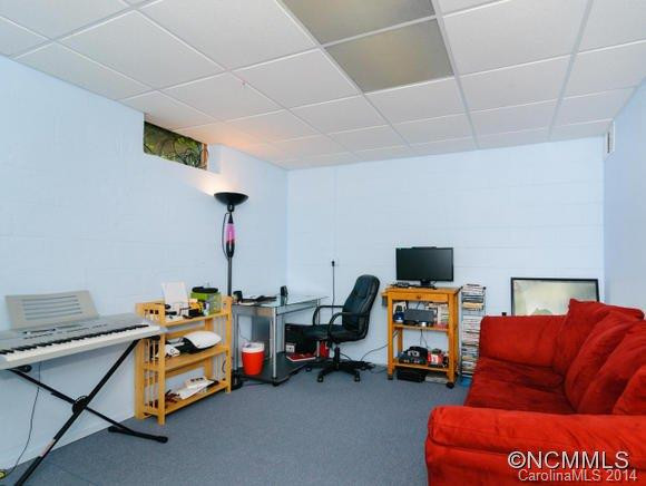 209 Rosscraggon Road, Apt A - Photo 18