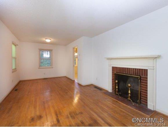 31 PINEHURST RD. - Photo 2