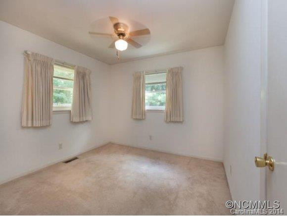 31 PINEHURST RD. - Photo 8