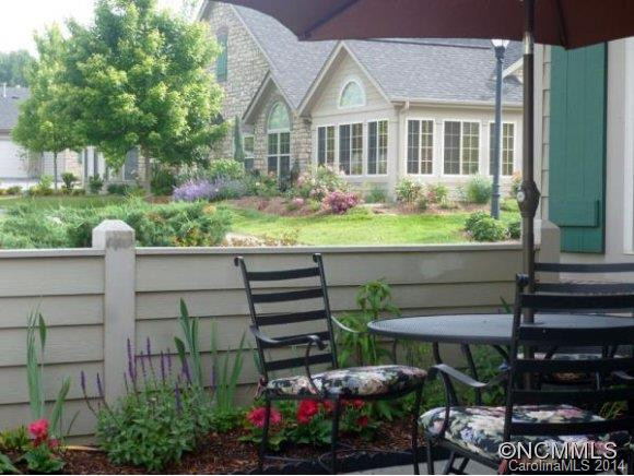 114 Mountain Meadow Circle - Photo 3