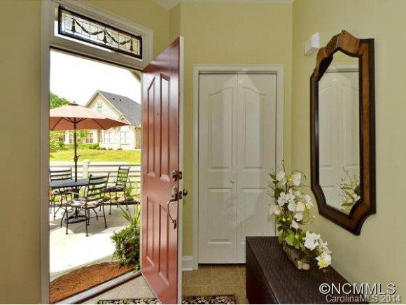 114 Mountain Meadow Circle - Photo 4