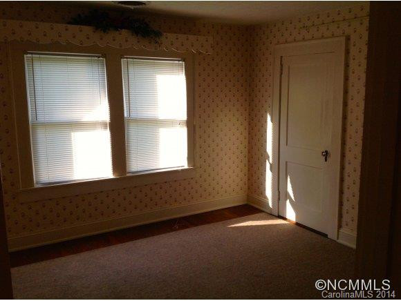 1515 Airport Road - Photo 9