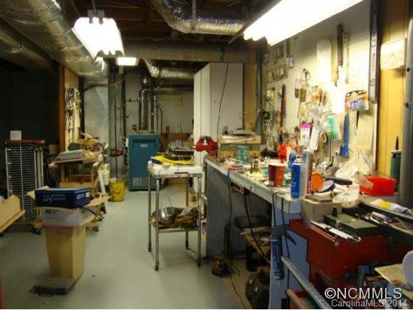 1315 VALMONT DRIVE - Photo 21