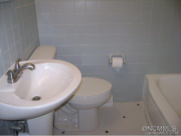 44 Oregon Ave - Photo 8