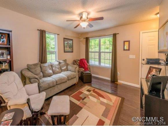 192 PEACEFUL LANE - Photo 2