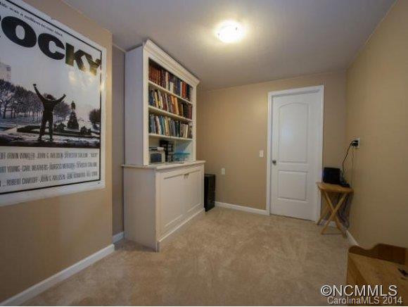 192 PEACEFUL LANE - Photo 4