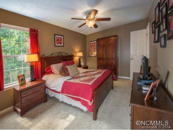 192 PEACEFUL LANE - Photo 6