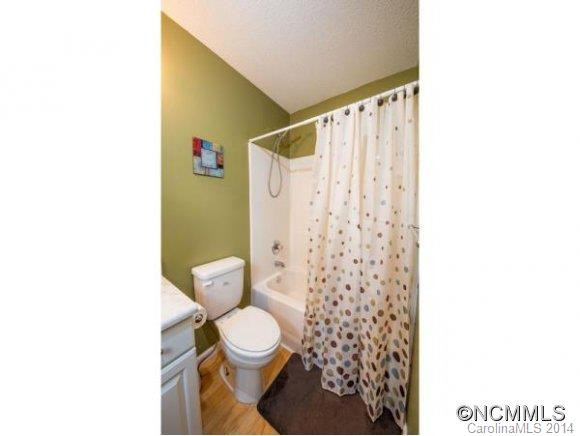 192 PEACEFUL LANE - Photo 8