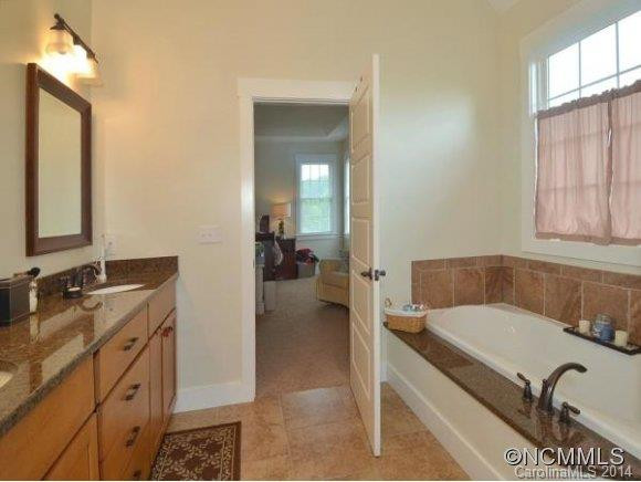 54 AL FAYE FARM WAY - Photo 9