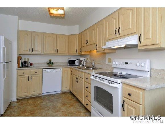 93 Hollybrook Drive - Photo 4