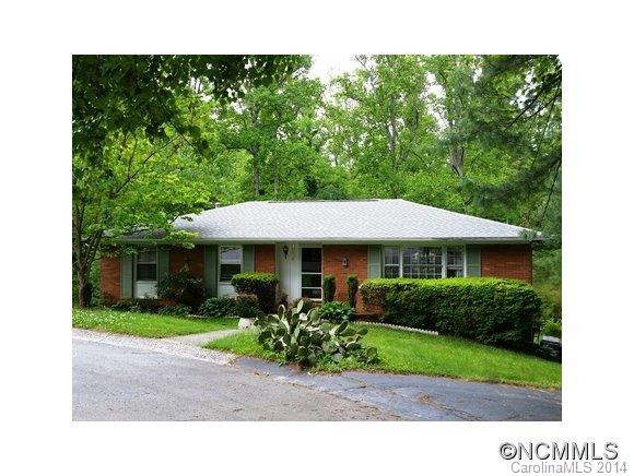 1224 Pinebrook Circle