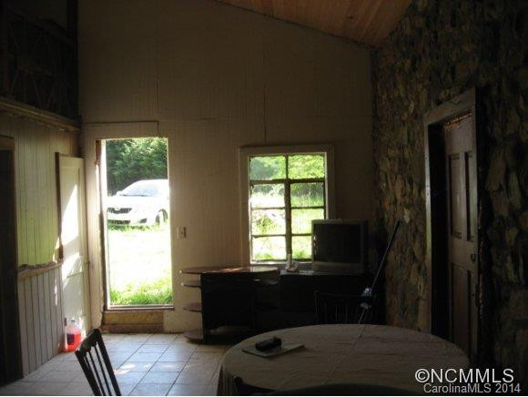 397 CLINIC ROAD - Photo 3
