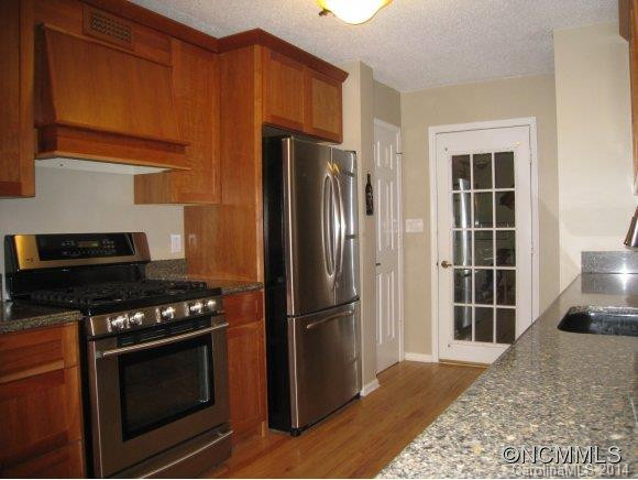221 PINE COVE LANE - Photo 6
