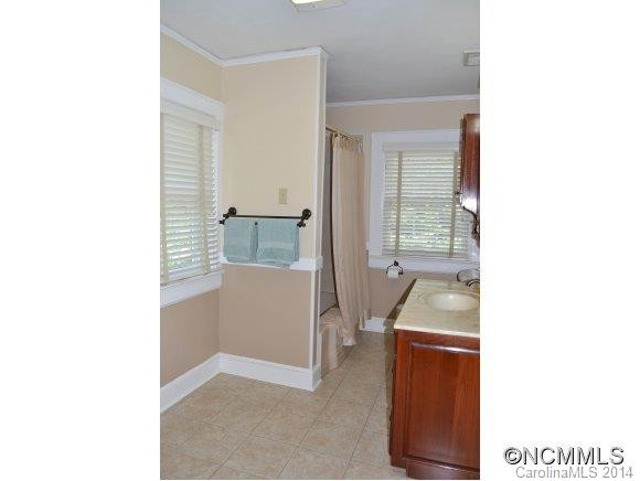 399 Montevista Avenue - Photo 10