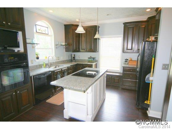 107 Hollyhock Ct - Photo 5