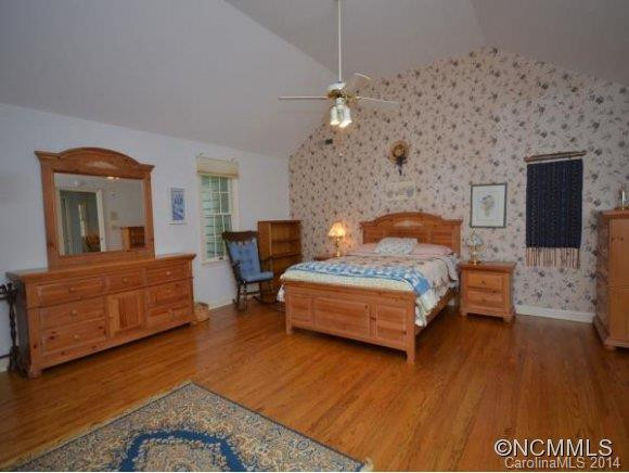 45 TREE TOP DRIVE - Photo 9