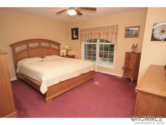 3920 Willow Road - Photo 11
