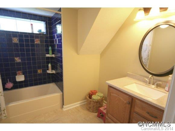 3920 Willow Road - Photo 14