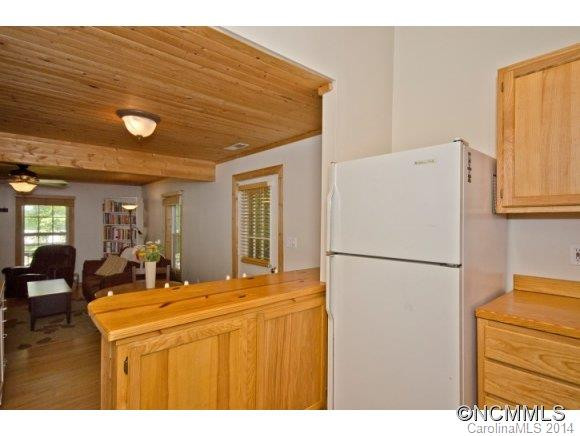 122 Avondale - Photo 11