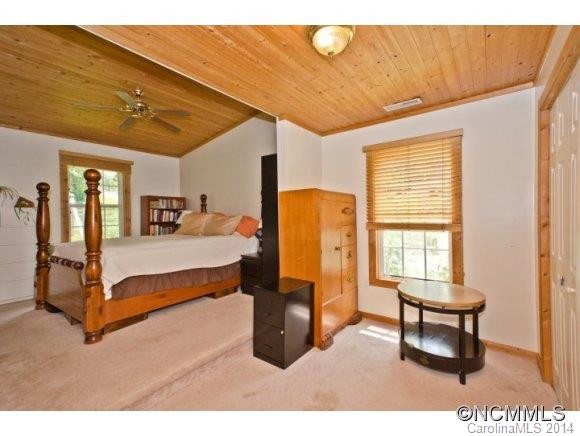122 Avondale - Photo 16