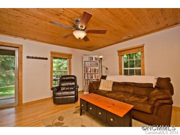 122 Avondale - Photo 5