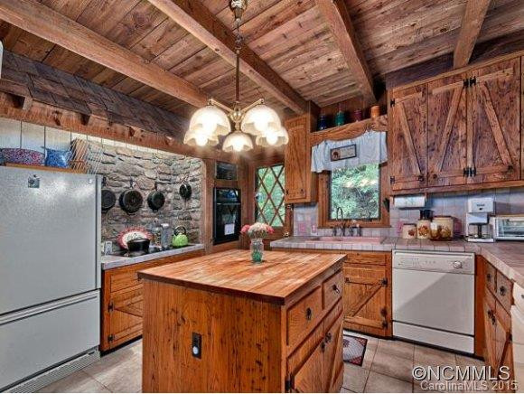 376 HUTCHINSON ROAD - Photo 6