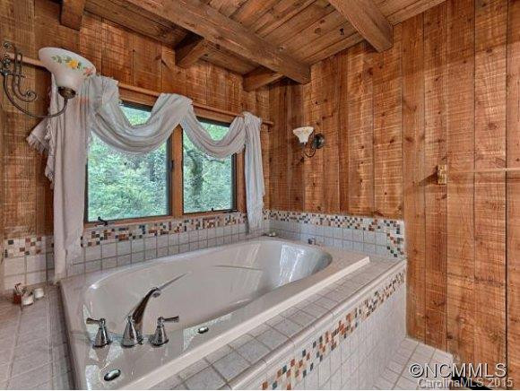 376 HUTCHINSON ROAD - Photo 10