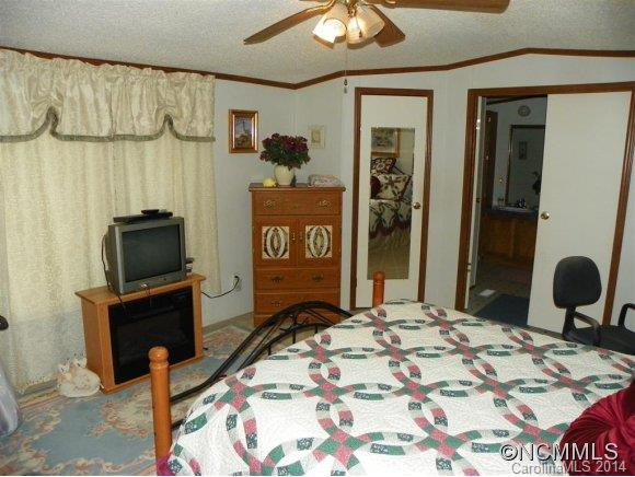 420 Hoopers Creek Road - Photo 18