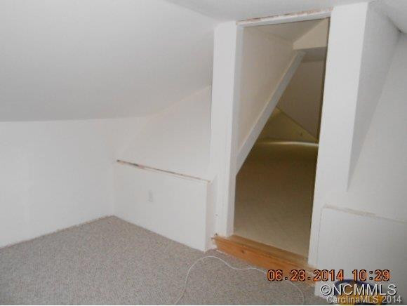 38 Spooks Branch Road - Photo 19
