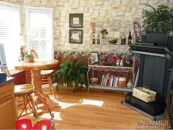 411 Spring Drive - Photo 20