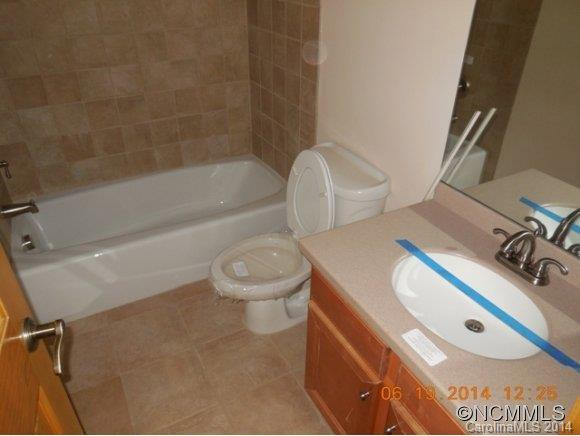 686 Lakeside Drive - Photo 14
